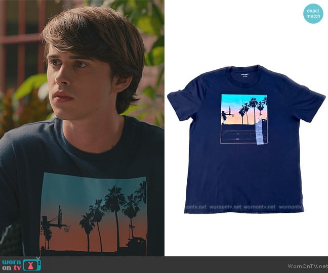 Old Navy Graphic Print Tee worn by (Logan Allen) on Sweet Magnolias