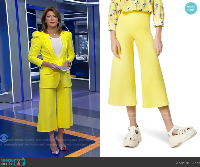 Smythe Stretch Cotton Gaucho Pants worn by Norah O'Donnell on CBS Evening News