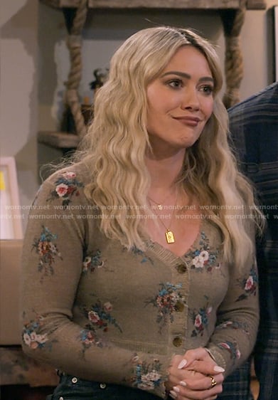 Sophie’s olive floral cardigan and leather pants on How I Met Your Father