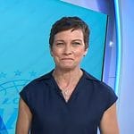 Stephanie's navy short sleeve top on Today