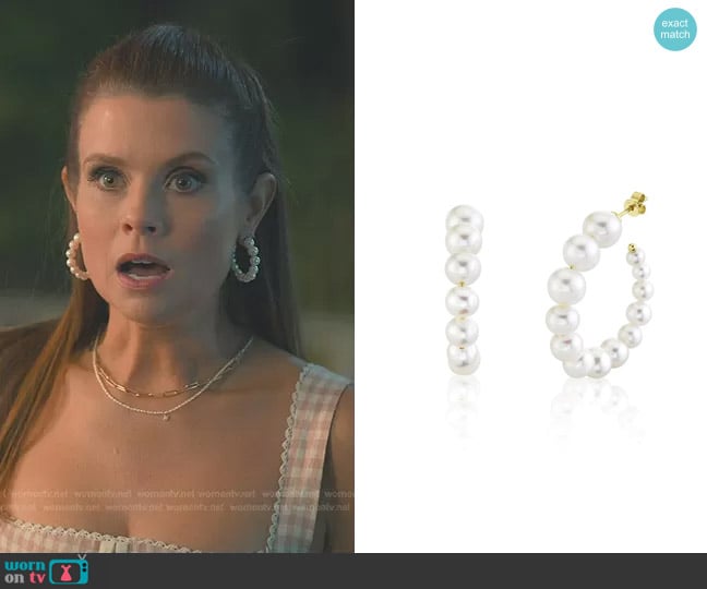 Vasilea Graduated Pearl Hoop Earrings worn by Maddie Townsend (JoAnna Garcia Swisher) on Sweet Magnolias