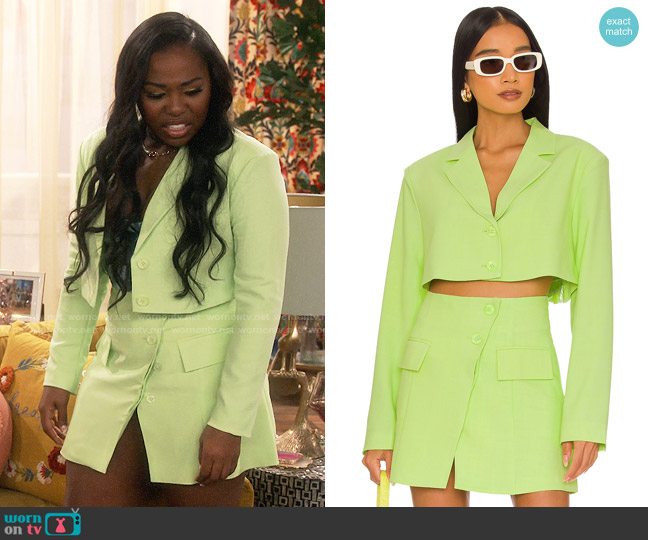 We Wore What Cropped Blazer in Sharp Green worn by Harper (Laci Mosley) on iCarly