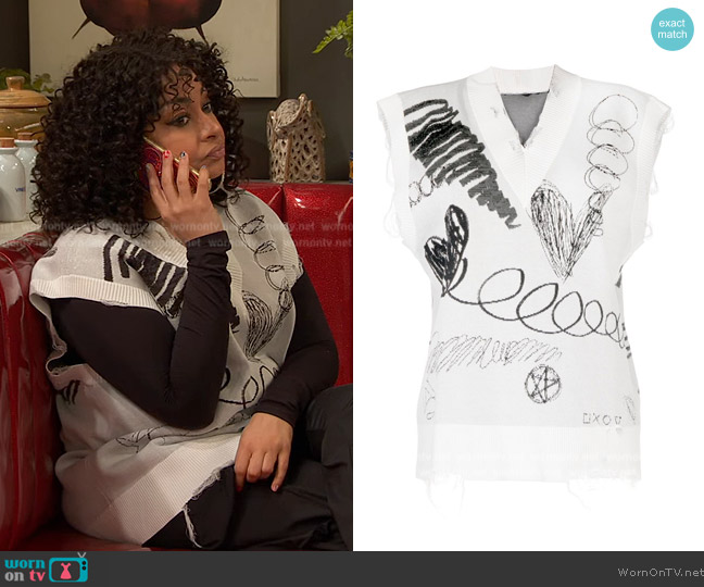 JNBY Printed Sleeveless Vest worn by Raven Baxter (Raven-Symoné) on Ravens Home
