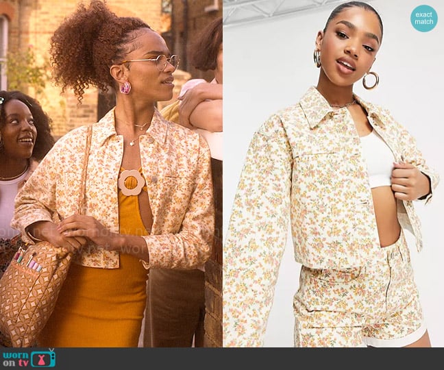 Miss Selfridge Floral cropped shacket in yellow worn by Elle Argent (Yasmin Finney) on Heartstopper