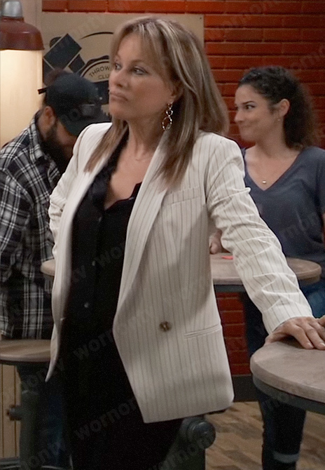 Alexis’ white pinstriped blazer on General Hospital