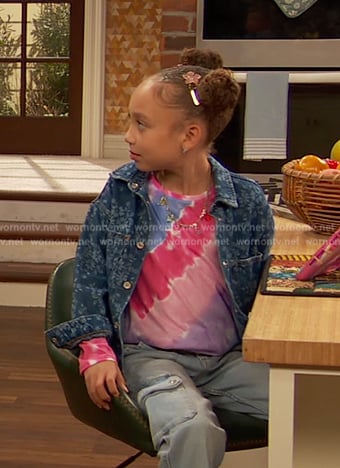 Alice’s floral print denim jacket on Ravens Home