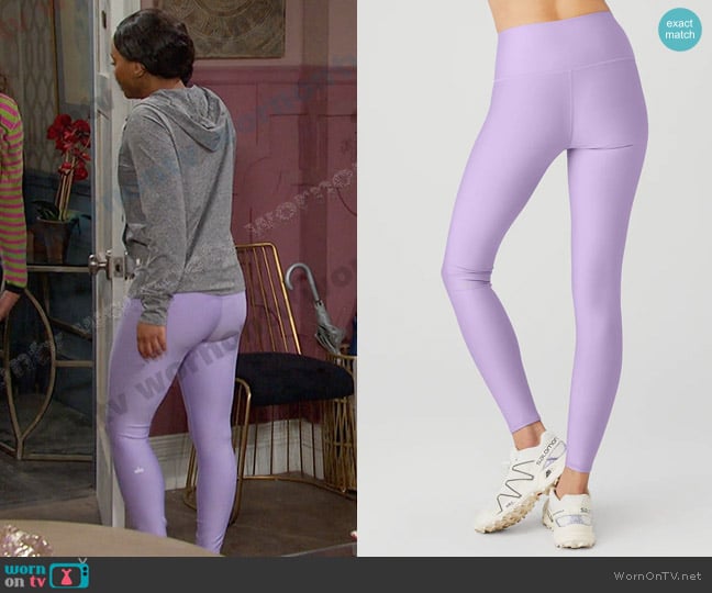 Alo High Waist Airlift Legging in Violet Skies worn by Chanel Dupree (Raven Bowens) on Days of our Lives