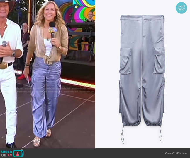 Zara Flowy Cargo Pants in Blue worn by Lara Spencer on Good Morning America