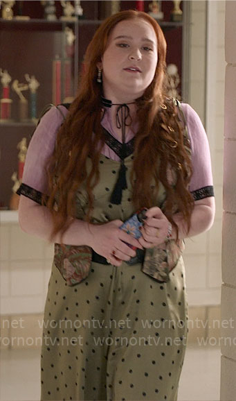 Ashlyn’s green polka dot jumpsuit on High School Musical The Musical The Series