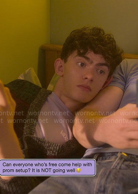 Charlie’s lavender purple Vans t-shirt on Heartstopper