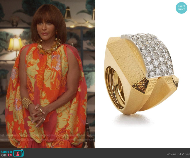 David Webb Split Band Ring worn by Lisa Todd Wexley (Nicole Ari Parker) on And Just Like That