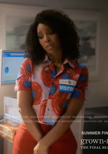 Edie’s pink floral print shirt on Grown-ish