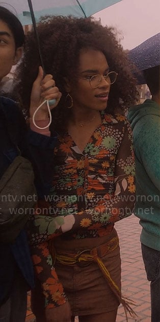 Elle’s floral mesh top on Heartstopper