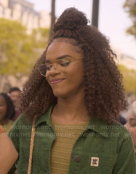 Elle’s green corduroy jacket on Heartstopper