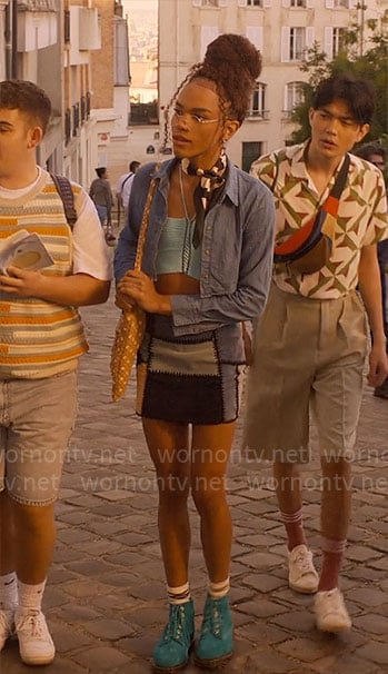 Elle’s outfit in Paris on Heartstopper