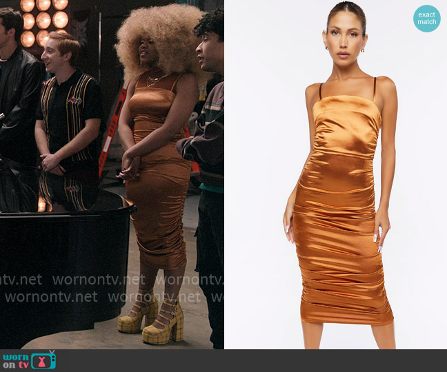 Forever 21 Satin Ruched Midi Dress in Almond worn by Kourtney (Dara Renee) on High School Musical The Musical The Series