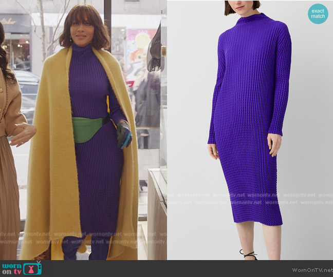 Issey Miyake Spongy Dress worn by Lisa Todd Wexley (Nicole Ari Parker) on And Just Like That