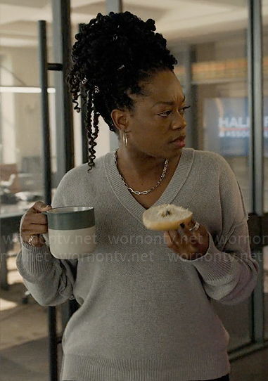 Izzy’s grey v-neck sweater on The Lincoln Lawyer
