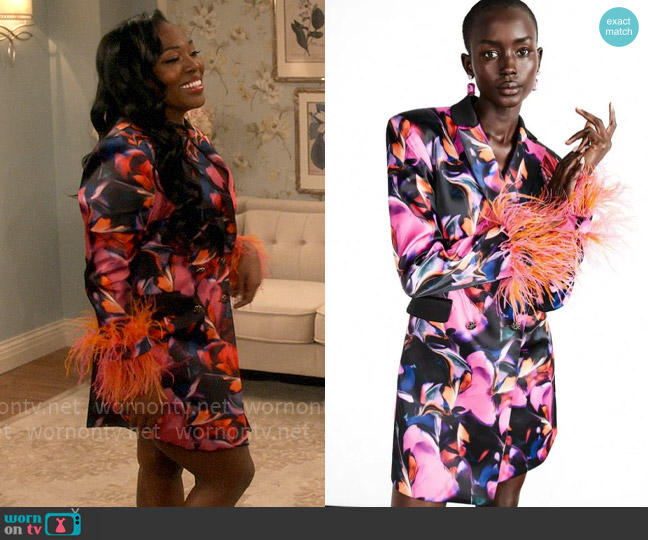 Karen Millen Weston Marble Feather Cuff Blazer Mini Dress worn by Harper (Laci Mosley) on iCarly