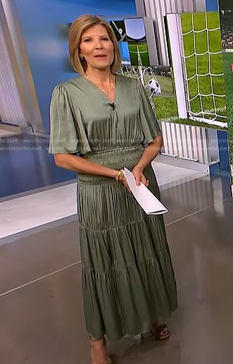 Kate’s green smocked waist dress on NBC News Daily