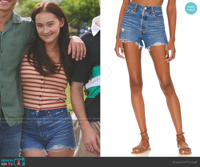 Levi's Ribcage Denim Shorts worn by Belly Conklin (Lola Tung) on The Summer I Turned Pretty