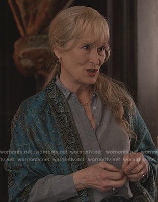 Lorretta’s turquoise paisley print robe on Only Murders in the Building