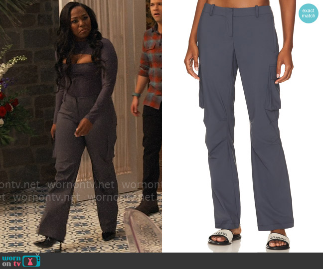 Miaou Raven Cargo Pants worn by Harper (Laci Mosley) on iCarly