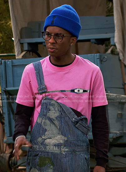 Noah’s pink zipper print tee on Bunkd