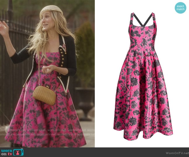Philosophy Di Lorenzo Serafini Floral-jacquard sleeveless midi dress worn by Carrie Bradshaw (Sarah Jessica Parker) on And Just Like That