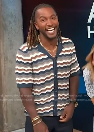 Scott’s striped shirt on Access Hollywood