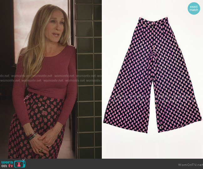 Todd Oldham Fall Winter 1993 Collection worn by Carrie Bradshaw (Sarah Jessica Parker) on And Just Like That