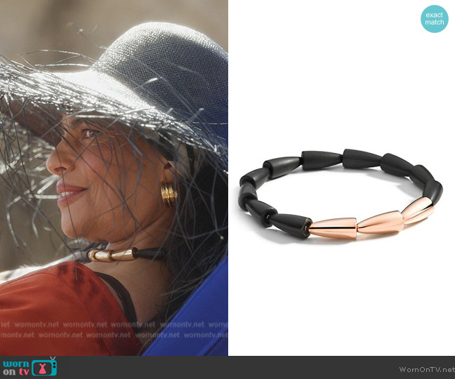 Vhernier Calla Wood & 18K Rose Gold Necklace worn by Seema Patel (Sarita Choudhury) on And Just Like That