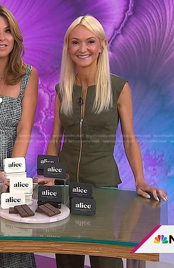 Zanna Roberts Rassi’s green zip front top and pants on Today
