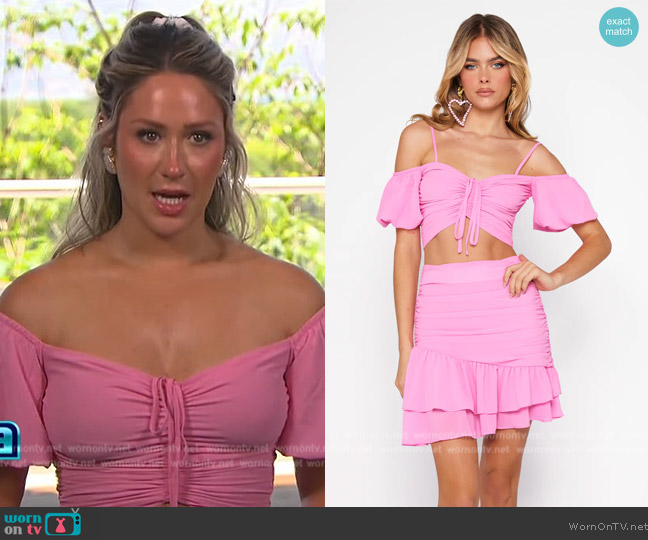 Hello Molly Ariels Song Crop Top worn by Rachel Recchia on Extra