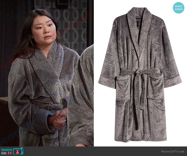 Daniel Buchler Herringbone Plush Fleece Robe worn by Wendy Shin (Victoria Grace) on Days of our Lives