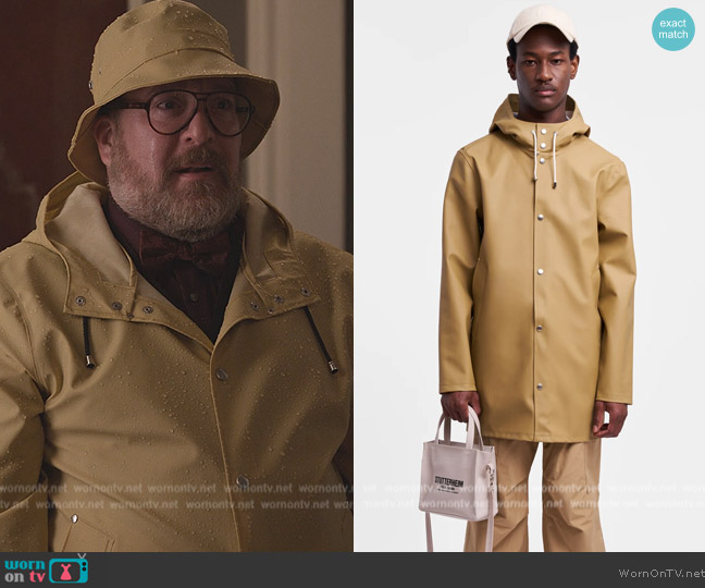 Stutterheim Stockholm Raincoat in Sand worn by (Michael Cyril Creighton) on Only Murders in the Building