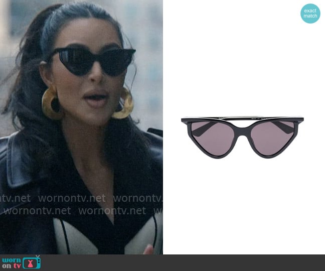 Balenciaga Rim Cat-eye Sunglasses worn by Siobhan Corbyn (Kim Kardashian) on American Horror Story