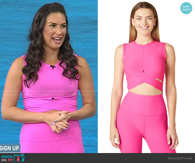 Beyond Yoga Featherweight Crop Muscle Tank in Pink Hype Heather worn by Stephanie Mansour on Today