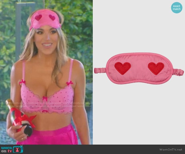 Bras N Things Secret Love Eyemask in Pink worn by Alex Halll (Alex Hall) on Selling the OC