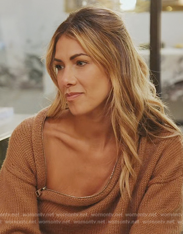 Erin’s brown zip collar knit sweater on The Real Housewives of New York City