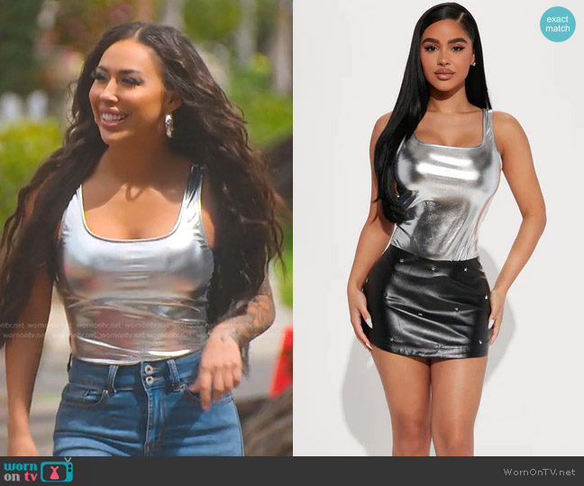 Fashion Nova Model Status Metallic Bodysuit in Silver worn by Kayla Carmona (Kayla Carmona) on Selling the OC
