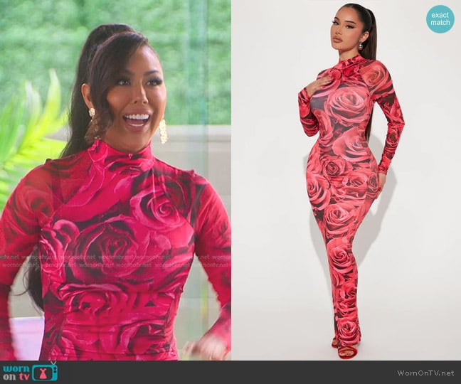 Fashion Nova Smell The Roses Maxi Dress in Red/combo worn by Kayla Carmona (Kayla Carmona) on Selling the OC