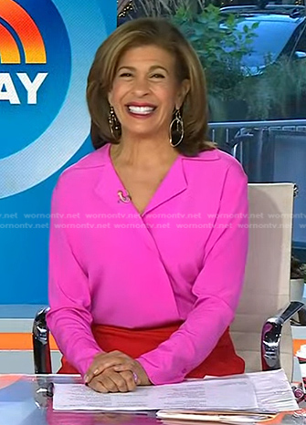 Hoda’s pink notch collar blouse on Today