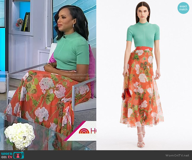 Oscar de la Renta Short Sleeve Mock Neck Ribbed Pull Over in Sage worn by Kerry Washington on Today