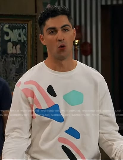 Parker’s white printed sweatshirt on Bunkd