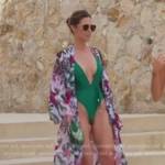 Polly’s floral print robe on Selling the OC