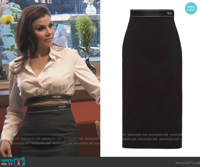 Prada Logo-waistband pencil skirt worn by Heather Dubrow on The Real Housewives of Orange County