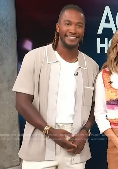 Scott’s beige contrast tipped shirt on Access Hollywood