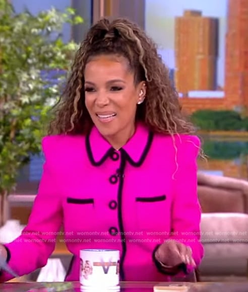 Sunny’s pink contrast trim blazer on The View