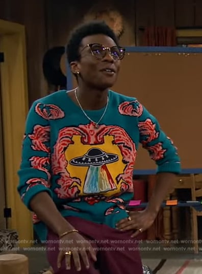 Noah’s UFO graphic sweater on Bunkd